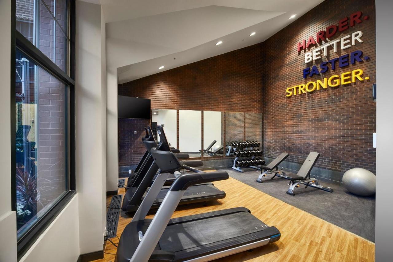Hotel Indigo Cleveland Downtown By Ihg Exterior photo
