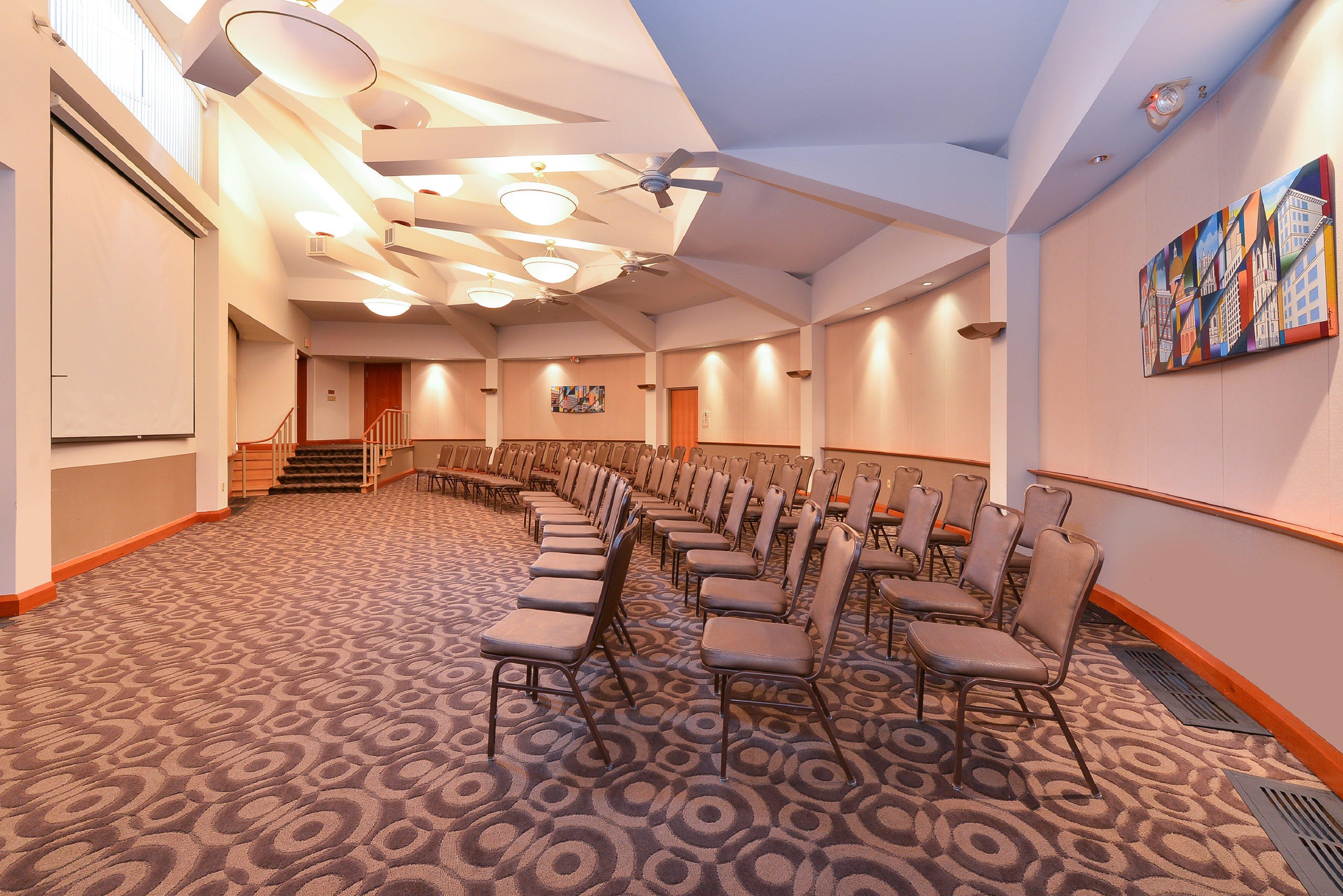 Hotel Indigo Cleveland Downtown By Ihg Exterior photo